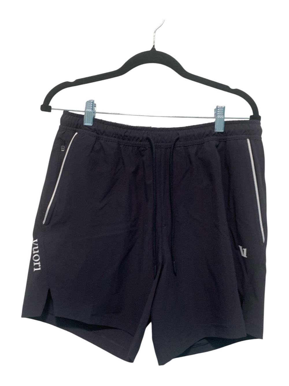 103. NWT Vuori men’s crosscourt short unlined 7” Size M